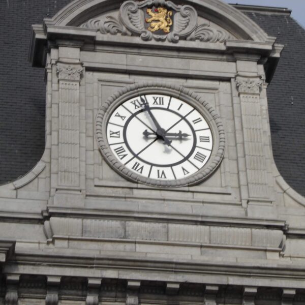reloj monumental