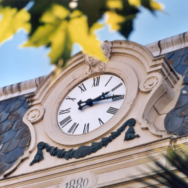 monumental clock